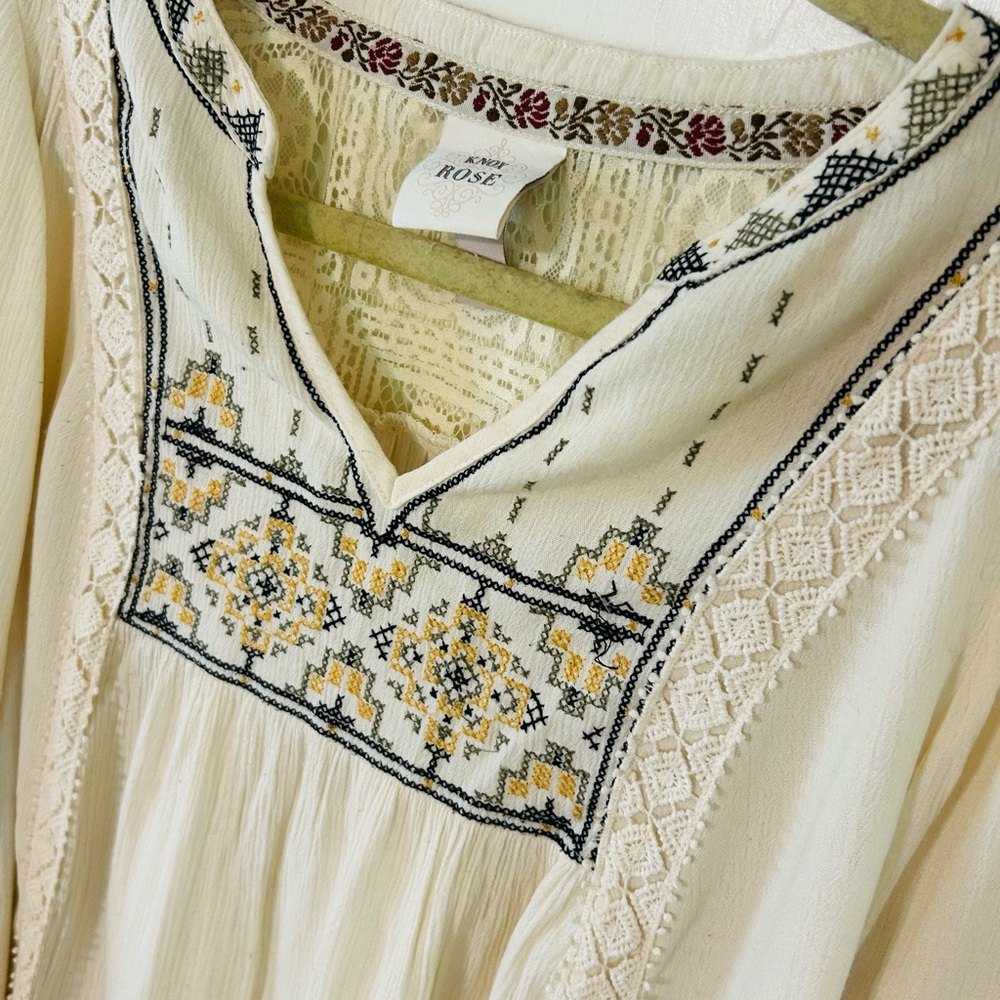 Knox Rose Cream Blouse with Embroidery - Picture 2 of 7